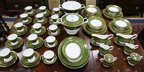 A Wedgwood Harlech pattern part dinner service